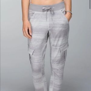 Lululemon carry and go cargo pants